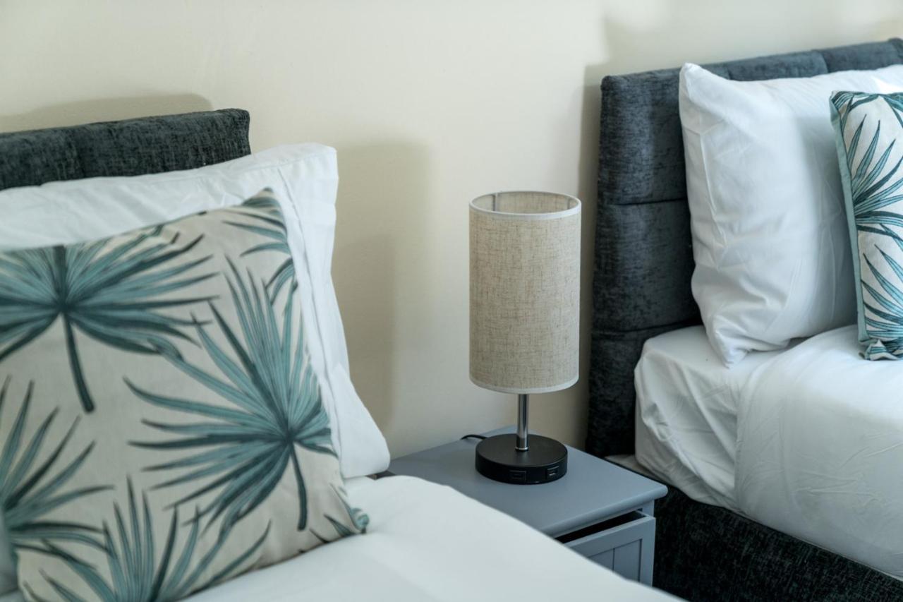 Redhill Surrey 2 Bedroom Pet Friendly Apartment By Sublime Stays Zewnętrze zdjęcie