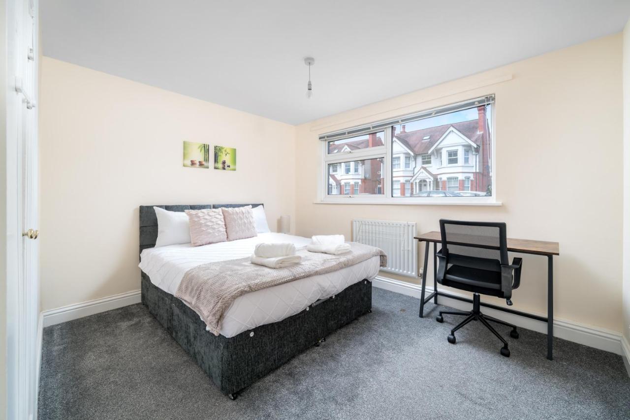 Redhill Surrey 2 Bedroom Pet Friendly Apartment By Sublime Stays Zewnętrze zdjęcie